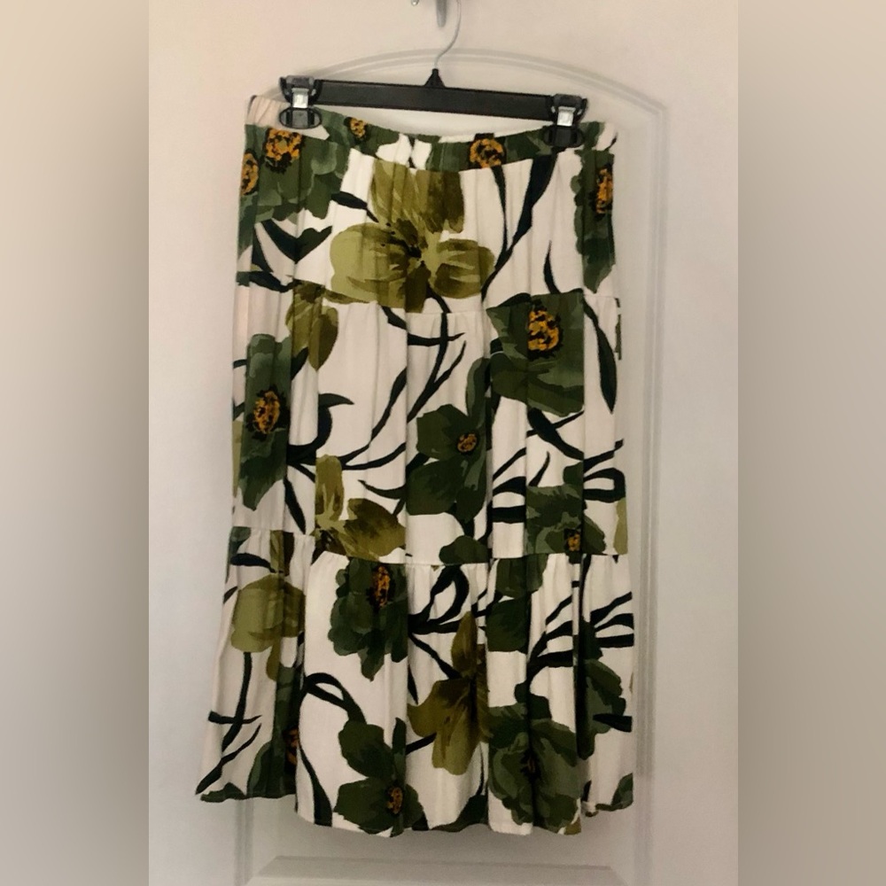Fever White MIDI Skirt with Olive Green Floral Print~NWOT~